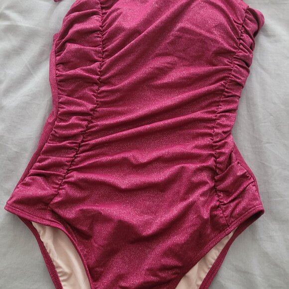 Cupshe burgundy swimsuit - Picture 7 of 7